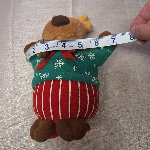 Avon Musical Shaking Reindeer Plush 1995 Christmas Holiday Battery Operated - Picture 14 of 15